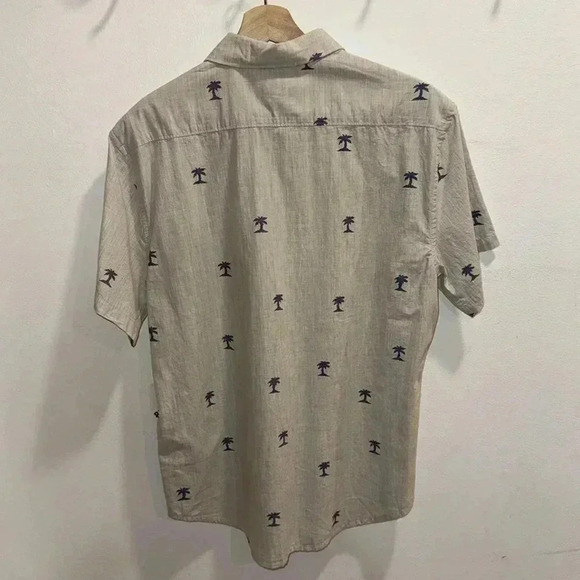 Billabong Sundays Mini Short Sleeve Button Up - Light Gray - Size Small - Picture 2 of 5